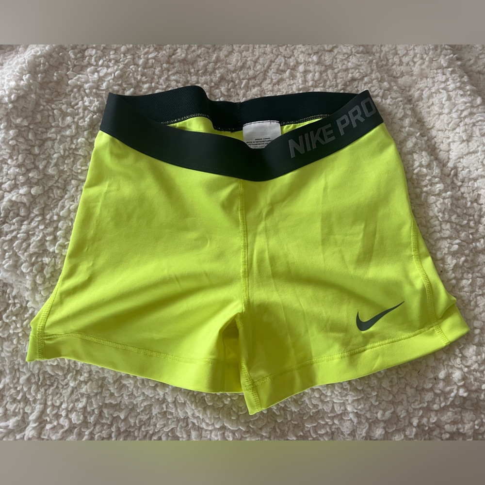 NIKE Pro Women’s Spandex Shorts